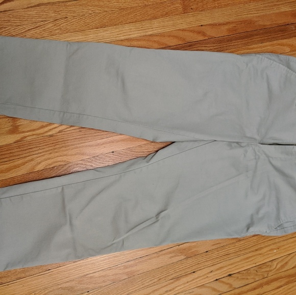 Uniqlo Flat Front Stretch Chinos - Picture 2 of 3